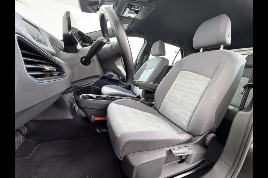 Volkswagen ID.3 62kWh SOH 91% Adap.Cruise Stoel+Stuurverwarming Navi Ecc Apple Carplay Android Auto DAB All-Season Banden Isofix Bluetooth Keyless start Rijstrooksensor 1e Eigenaar Dealeronderhouden Origineel Nederlandse Auto