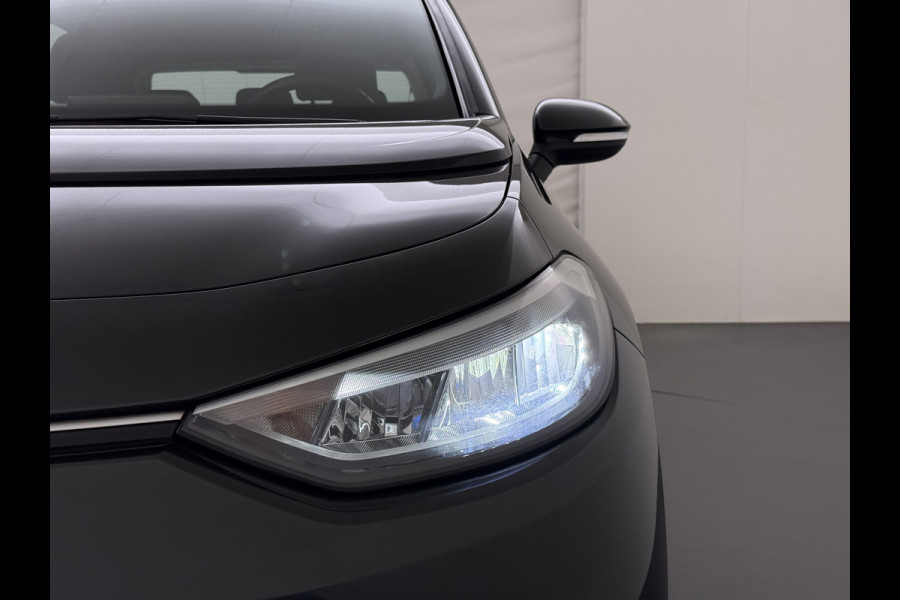 Volkswagen ID.3 62kWh SOH 91% Adap.Cruise Stoel+Stuurverwarming Navi Ecc Apple Carplay Android Auto DAB All-Season Banden Isofix Bluetooth Keyless start Rijstrooksensor 1e Eigenaar Dealeronderhouden Origineel Nederlandse Auto