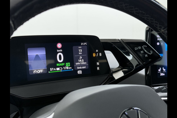 Volkswagen ID.3 62kWh SOH 91% Adap.Cruise Stoel+Stuurverwarming Navi Ecc Apple Carplay Android Auto DAB All-Season Banden Isofix Bluetooth Keyless start Rijstrooksensor 1e Eigenaar Dealeronderhouden Origineel Nederlandse Auto
