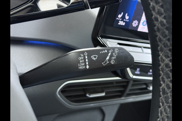 Volkswagen ID.3 62kWh SOH 91% Adap.Cruise Stoel+Stuurverwarming Navi Ecc Apple Carplay Android Auto DAB All-Season Banden Isofix Bluetooth Keyless start Rijstrooksensor 1e Eigenaar Dealeronderhouden Origineel Nederlandse Auto