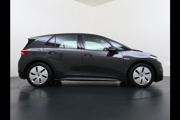 Volkswagen ID.3 62kWh SOH 91% Adap.Cruise Stoel+Stuurverwarming Navi Ecc Apple Carplay Android Auto DAB All-Season Banden Isofix Bluetooth Keyless start Rijstrooksensor 1e Eigenaar Dealeronderhouden Origineel Nederlandse Auto