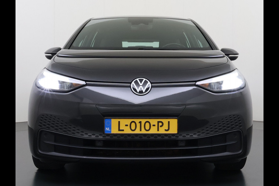 Volkswagen ID.3 62kWh SOH 91% Adap.Cruise Stoel+Stuurverwarming Navi Ecc Apple Carplay Android Auto DAB All-Season Banden Isofix Bluetooth Keyless start Rijstrooksensor 1e Eigenaar Dealeronderhouden Origineel Nederlandse Auto