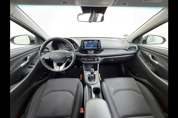 Hyundai i30 5Drs 120PK Trekhaak Camera Ecc Android Auto Apple Carplay Navi Pdc Comfort Cruise Control Led Bluetooth DAB Lane Assist Issofix Origineel Nederlandse Auto