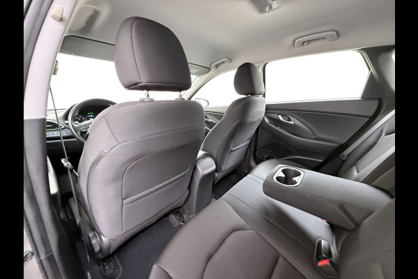 Hyundai i30 5Drs 120PK Trekhaak Camera Ecc Android Auto Apple Carplay Navi Pdc Comfort Cruise Control Led Bluetooth DAB Lane Assist Issofix Origineel Nederlandse Auto