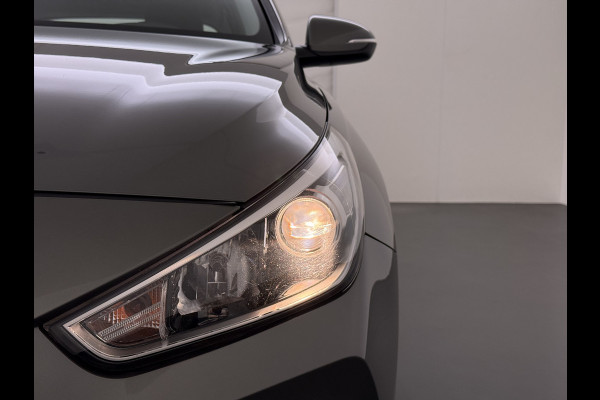 Hyundai i30 5Drs 120PK Trekhaak Camera Ecc Android Auto Apple Carplay Navi Pdc Comfort Cruise Control Led Bluetooth DAB Lane Assist Issofix Origineel Nederlandse Auto
