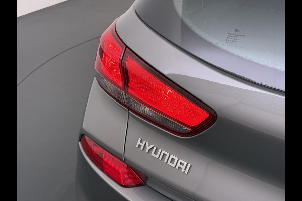 Hyundai i30 5Drs 120PK Trekhaak Camera Ecc Android Auto Apple Carplay Navi Pdc Comfort Cruise Control Led Bluetooth DAB Lane Assist Issofix Origineel Nederlandse Auto