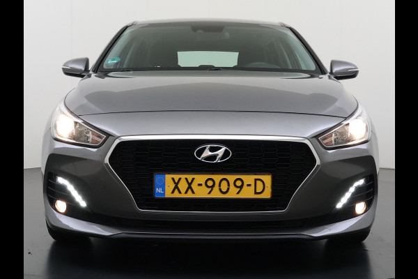 Hyundai i30 5Drs 120PK Trekhaak Camera Ecc Android Auto Apple Carplay Navi Pdc Comfort Cruise Control Led Bluetooth DAB Lane Assist Issofix Origineel Nederlandse Auto