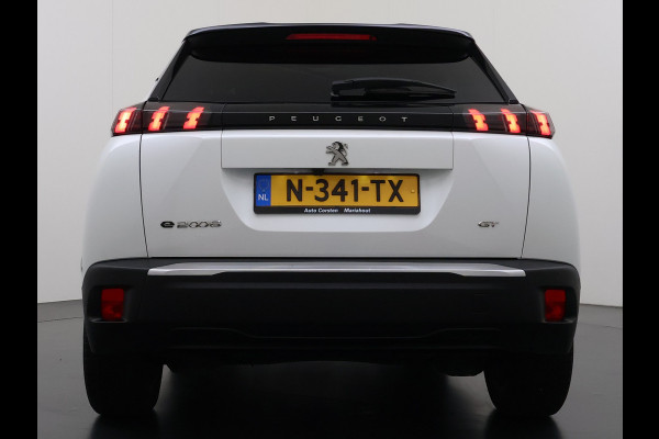 Peugeot e-2008 EV GT Pack SOH 90% Panoramadak Adap.Cruise 360°Camera Stoelverwarming Apple Carplay Android Auto 50kWh Navi Ecc Lmv Led Lane Assist Voorruitverwarming 1e Eigenaar Dealeronderhouden Origineel Nederlandse Auto