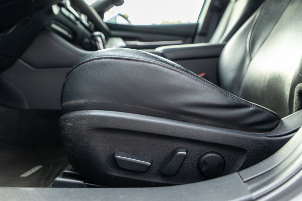 Mazda 3 2.0 e-SkyActiv-X M Hybrid 180 Luxury I Leder I adap cruise I Bose I