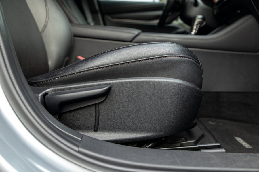 Mazda 3 2.0 e-SkyActiv-X M Hybrid 180 Luxury I Leder I adap cruise I Bose I