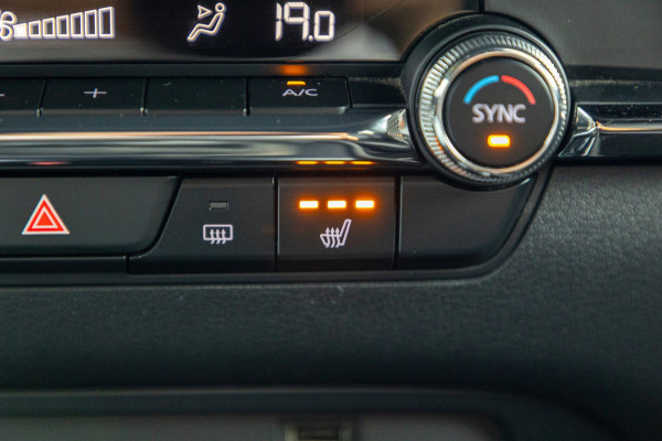 Mazda 3 2.0 e-SkyActiv-X M Hybrid 180 Luxury I Leder I adap cruise I Bose I