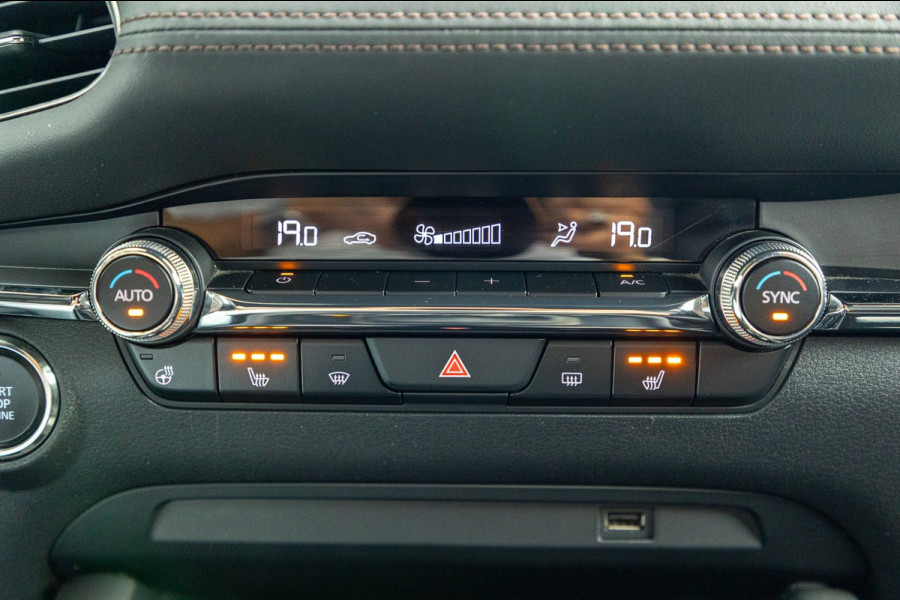 Mazda 3 2.0 e-SkyActiv-X M Hybrid 180 Luxury I Leder I adap cruise I Bose I