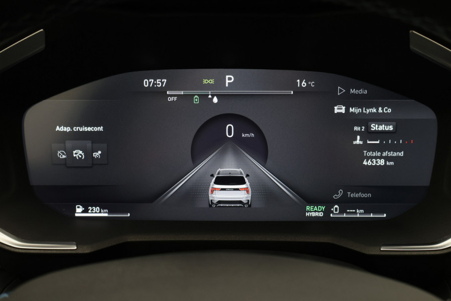 Lynk & Co 01 1.5 Plug-in Hybrid 360° Camera, Panoramadak, Zwarte hemel, ACC, Keyless, PDC, LED, 20''