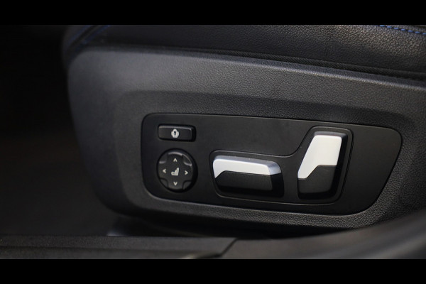 BMW 3 Serie Touring 320e M Line / Head Up / Memory / Navi / Camera / Acc / F1 / Open Panoramadak / Led / Pdc / 19 Inch