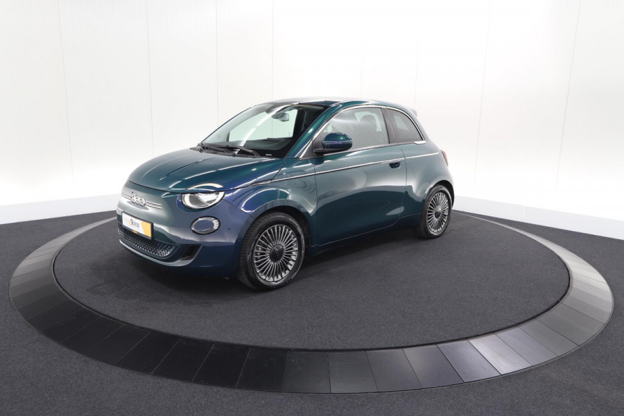 Fiat 500 Icon 42 kWh | 96,1% SOH | Convenience Pack | Camera | Dodehoekdetectie | Stoelverwarming