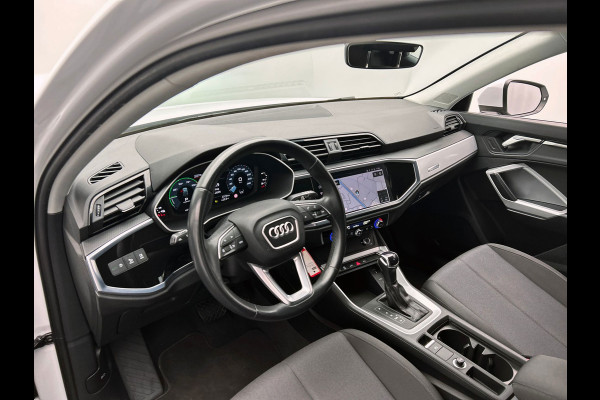 Audi Q3 Sportback 45 TFSI e Plug-in | Navigatie | Adapt. Cruise | PDC | Elek. Kofferklep | Carplay |