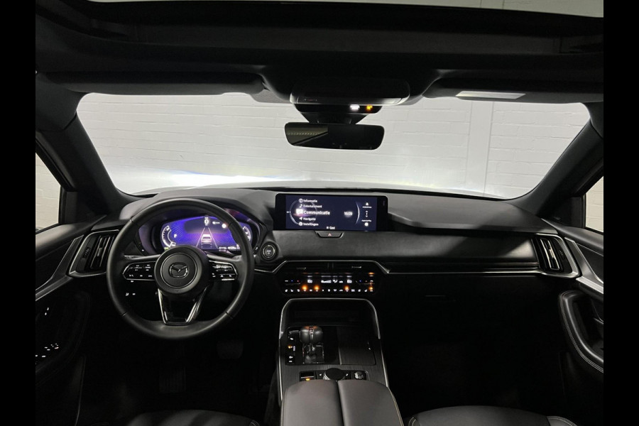 Mazda CX-80 2.5 e-SkyActiv PHEV Homura Plus 7 persoons | Open dak | Adapt. Cruise | Stoelventilatie | Stuur-/Stoelverwarming | 360 camera | Head-up | Carplay | Bose sound | Memory