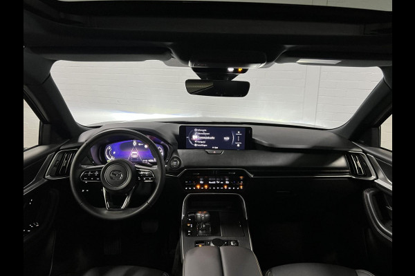 Mazda CX-80 2.5 e-SkyActiv PHEV Homura Plus 7 persoons | Open dak | Adapt. Cruise | Stoelventilatie | Stuur-/Stoelverwarming | 360 camera | Head-up | Carplay | Bose sound | Memory