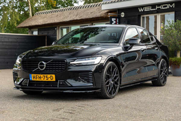 Volvo S60 2.0 Recharge T6 AWD R-Design 20inch Maxton Black edition R-design