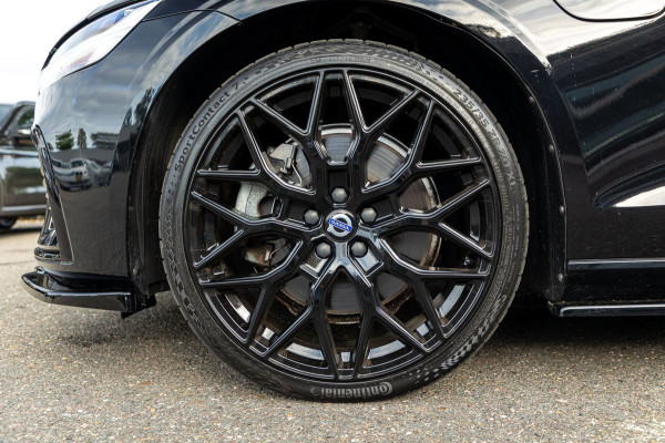 Volvo S60 2.0 Recharge T6 AWD R-Design 20inch Maxton Black edition R-design