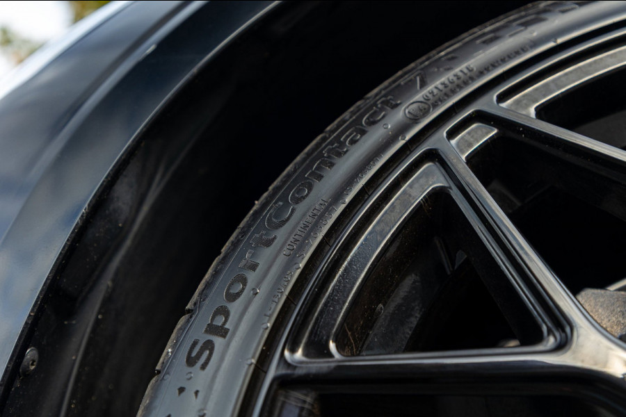 Volvo S60 2.0 Recharge T6 AWD R-Design 20inch Maxton Black edition R-design
