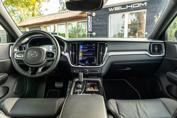 Volvo S60 2.0 Recharge T6 AWD R-Design 20inch Maxton Black edition R-design