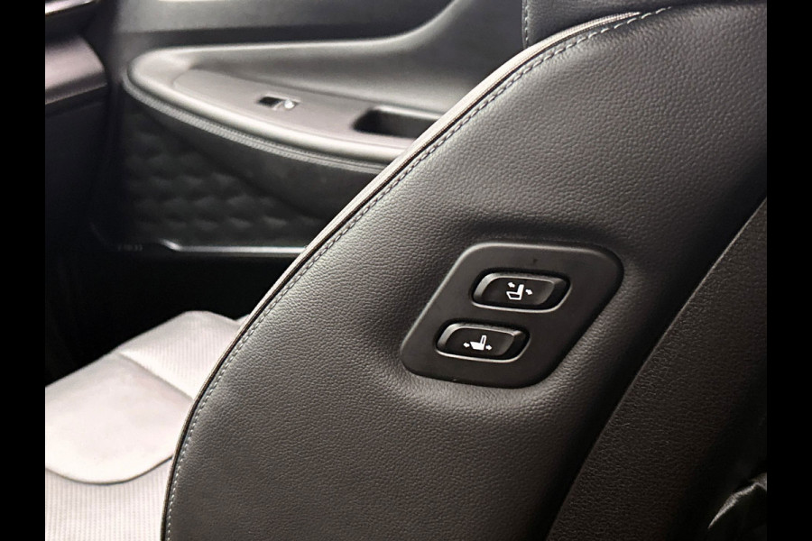 Hyundai Santa Fe 1.6 T-GDI PHEV Comfort 7 Persoons| 1e Eigenaar | Stoelverwarming | Krell | Adapt.Cruise | Camera | Carplay |