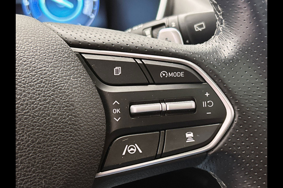 Hyundai Santa Fe 1.6 T-GDI PHEV Premium Sky 7 Persoons | 1e Eigenaar | Memory | Head-Up | Panoramadak | 360 Camera | Adapt. Cruise