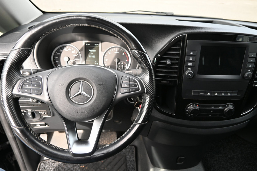 Mercedes-Benz Vito 114 CDI L2 Distronic, 2500 KG trekhaak, Navigatie met camera