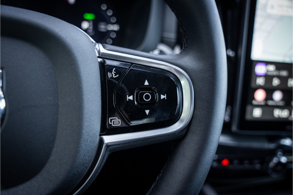Volvo XC60 T8 Recharge Plus Black Edition ** Panodak ** HUD ** Facelift ** Harman/Kardon