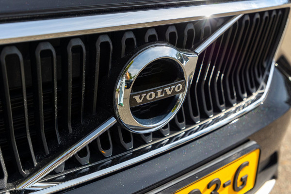 Volvo XC40 2.0 T4 Momentum Pro I Camera I apple android I zeer netjes I