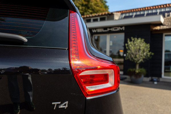 Volvo XC40 2.0 T4 Momentum Pro I Camera I apple android I zeer netjes I