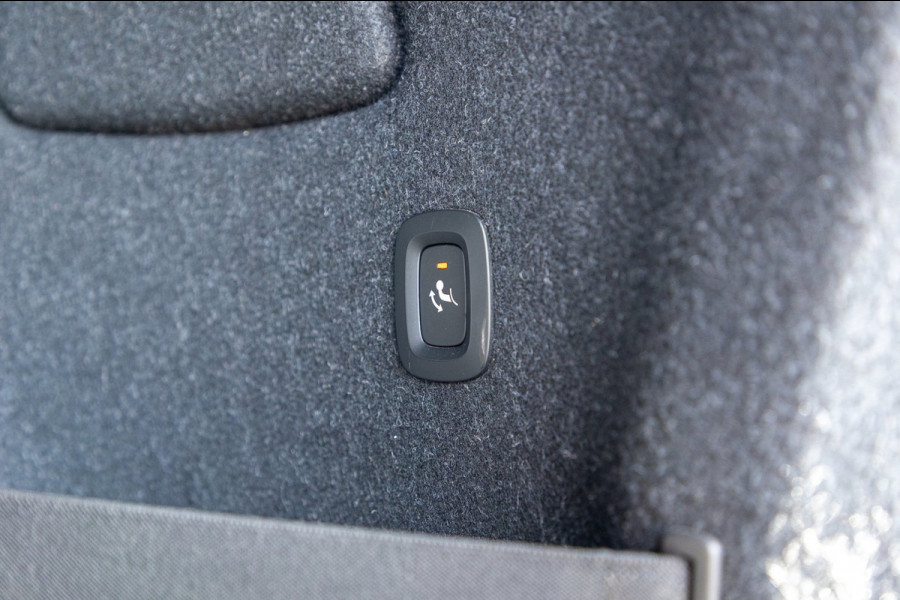 Volvo XC40 2.0 T4 Momentum Pro I Camera I apple android I zeer netjes I