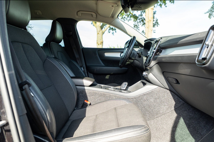 Volvo XC40 2.0 T4 Momentum Pro I Camera I apple android I zeer netjes I