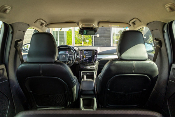 Volvo XC40 2.0 T4 Momentum Pro I Camera I apple android I zeer netjes I
