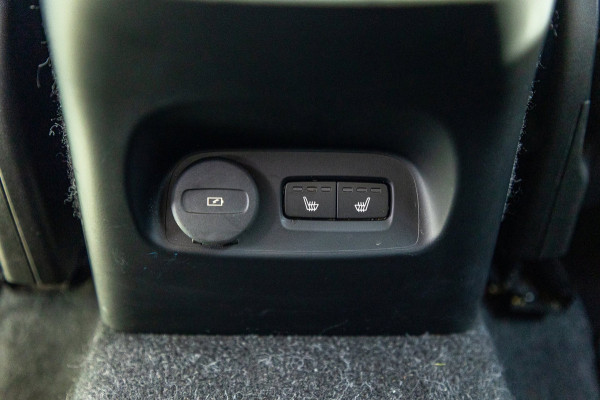 Volvo XC40 2.0 T4 Momentum Pro I Camera I apple android I zeer netjes I