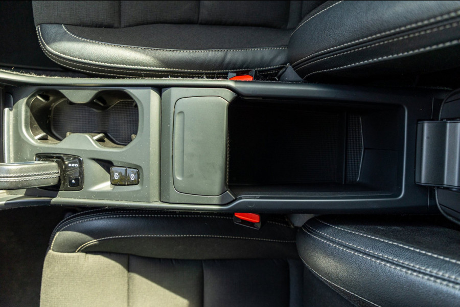 Volvo XC40 2.0 T4 Momentum Pro I Camera I apple android I zeer netjes I