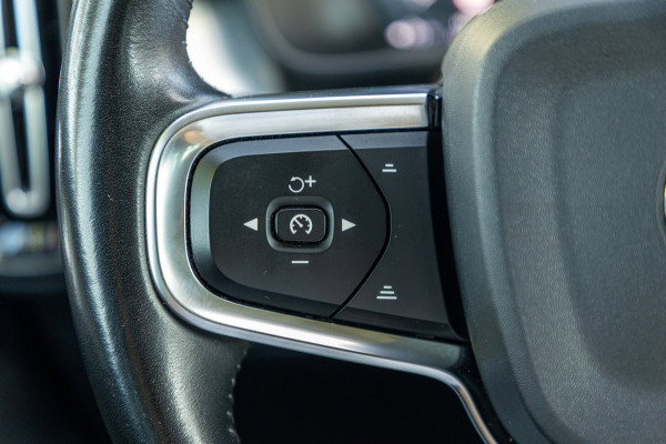 Volvo XC40 2.0 T4 Momentum Pro I Camera I apple android I zeer netjes I
