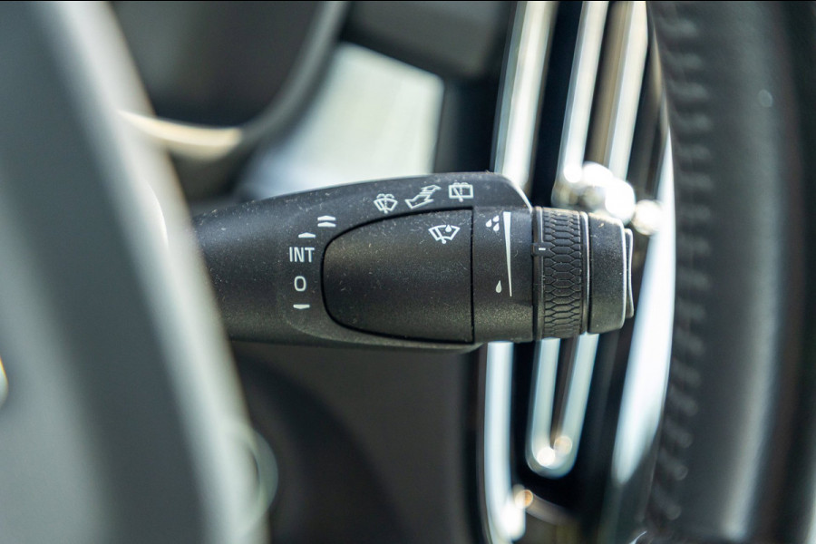 Volvo XC40 2.0 T4 Momentum Pro I Camera I apple android I zeer netjes I