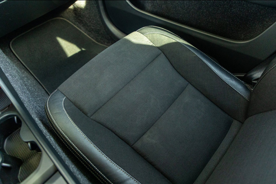 Volvo XC40 2.0 T4 Momentum Pro I Camera I apple android I zeer netjes I