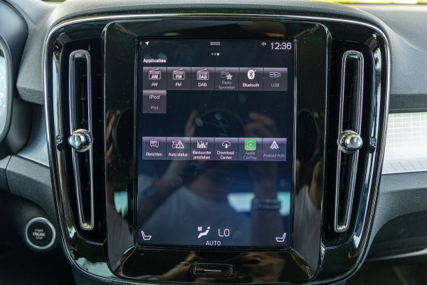 Volvo XC40 2.0 T4 Momentum Pro I Camera I apple android I zeer netjes I