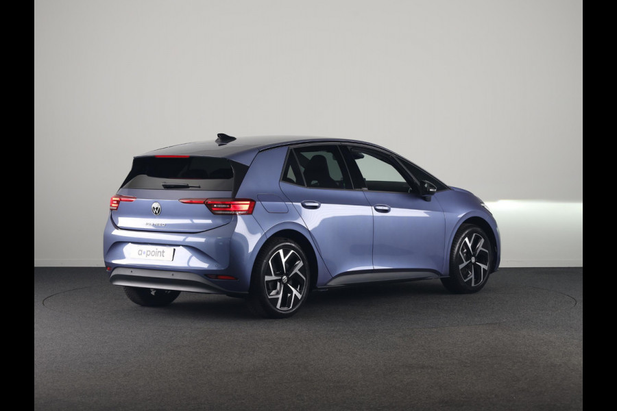 Volkswagen ID.3 Style 61 kWh accu 140 kW / 190 PK Hatchback Elektr Stoelverwarming | Keyless | Camera | ACC | All seasonbanden