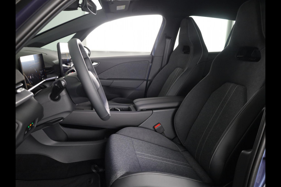 Volkswagen ID.3 Style 61 kWh accu 140 kW / 190 PK Hatchback Elektr Stoelverwarming | Keyless | Camera | ACC | All seasonbanden