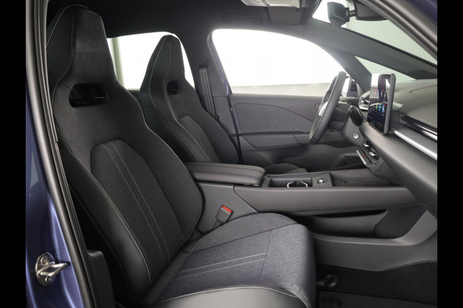 Volkswagen ID.3 Style 61 kWh accu 140 kW / 190 PK Hatchback Elektr Stoelverwarming | Keyless | Camera | ACC | All seasonbanden