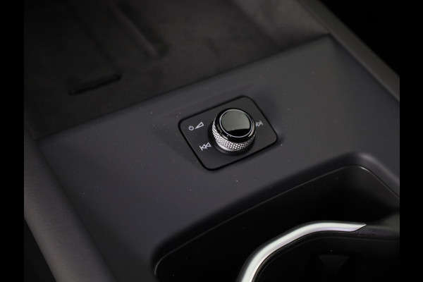 Volkswagen ID.3 Style 61 kWh accu 140 kW / 190 PK Hatchback Elektr Stoelverwarming | Keyless | Camera | ACC | All seasonbanden