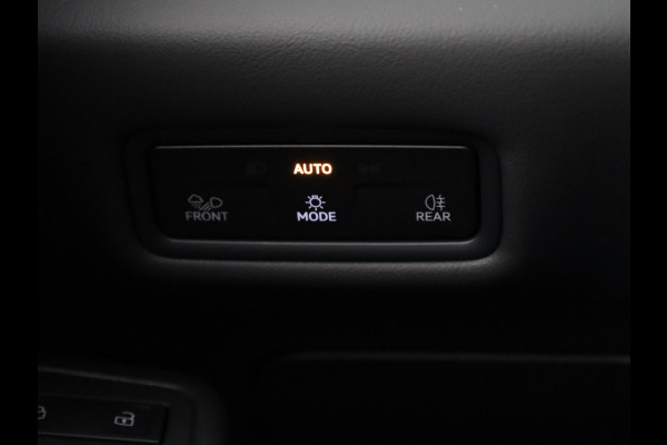 Volkswagen ID.3 Style 61 kWh accu 140 kW / 190 PK Hatchback Elektr Stoelverwarming | Keyless | Camera | ACC | All seasonbanden