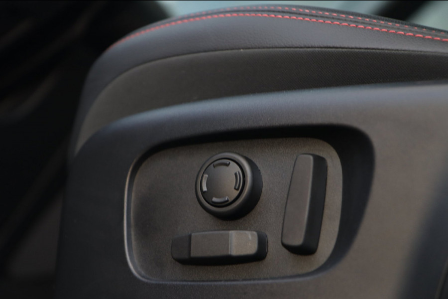 Land Rover Discovery Sport P300e 1.5 R-Dynamic SE / PANO / MEMORY / ACC / MERIDIAN / CAMERA / KEYLESS