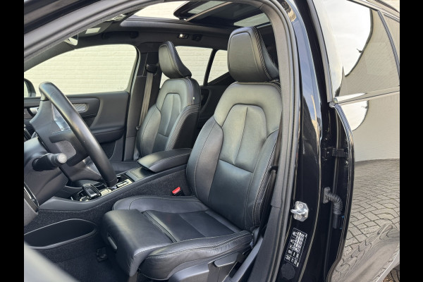 Volvo XC40 2.0 T4 R-Design Automaat Pano Trekhaak Camera Adaptive Cruise Leder Carplay Harman/Kardon All-Season banden