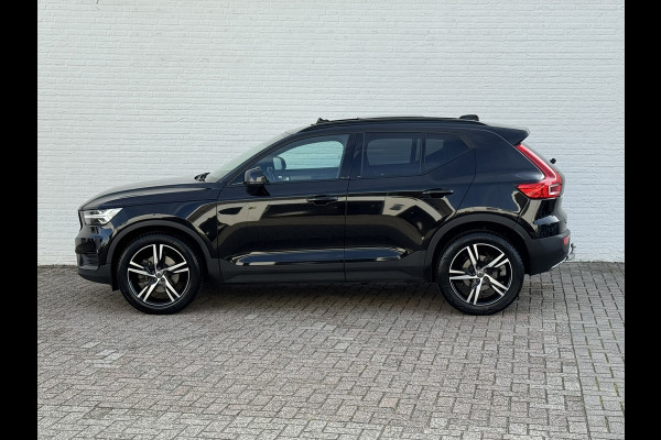 Volvo XC40 2.0 T4 R-Design Automaat Pano Trekhaak Camera Adaptive Cruise Leder Carplay Harman/Kardon All-Season banden