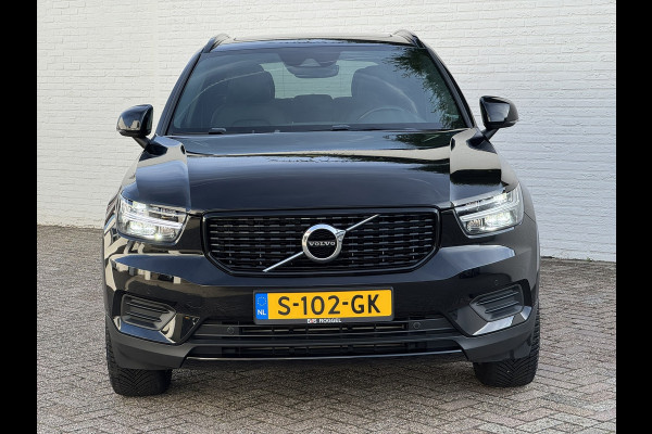 Volvo XC40 2.0 T4 R-Design Automaat Pano Trekhaak Camera Adaptive Cruise Leder Carplay Harman/Kardon All-Season banden